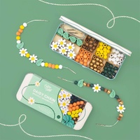 Daisy Bracelet Making Kit in Tin – Makes 5